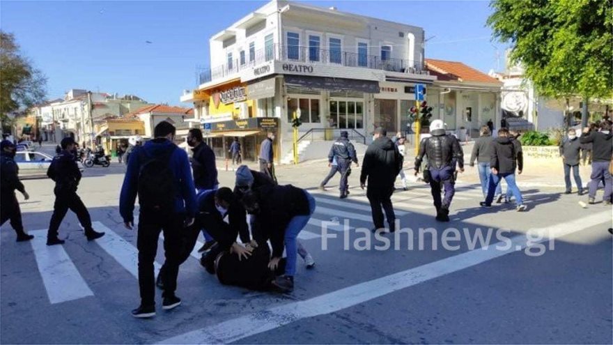 Συγκρούσεις ΜΑΤ – διαδηλωτών στα Χανιά για την επέτειο δολοφονίας του Γρηγορόπουλου (βίντεο)