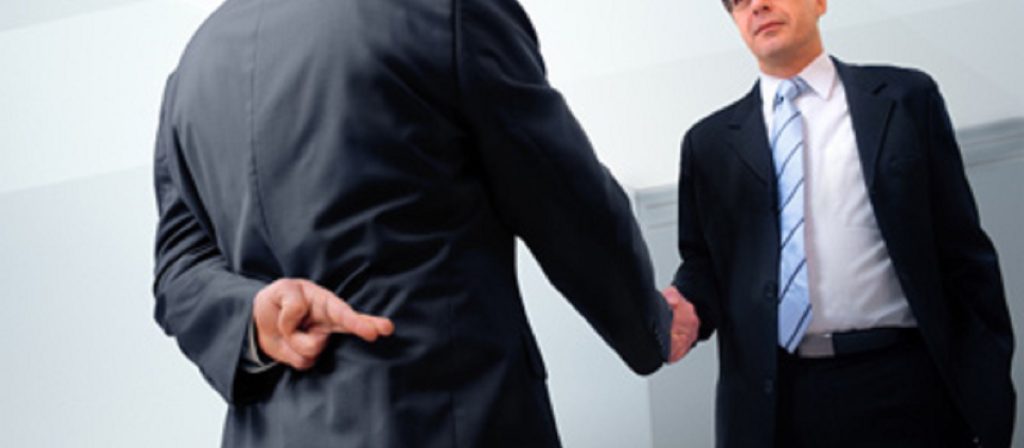 Πέφτει… ξύλο στην ΝΔ! Οι εσωκομματικές ισορροπίες δεν υπάρχουν πια!