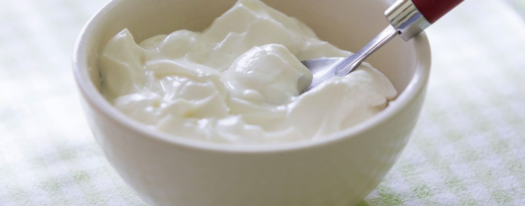Το γνωρίζατε; – Να τι συμβαίνει όταν τρώτε γιαούρτι