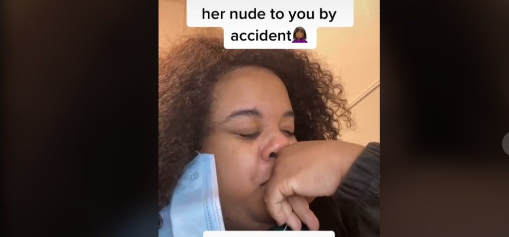 Γιαγιά έστειλε γυμνή φωτογραφία… στην εγγονή της – Πώς αντέδρασε; (βίντεο)