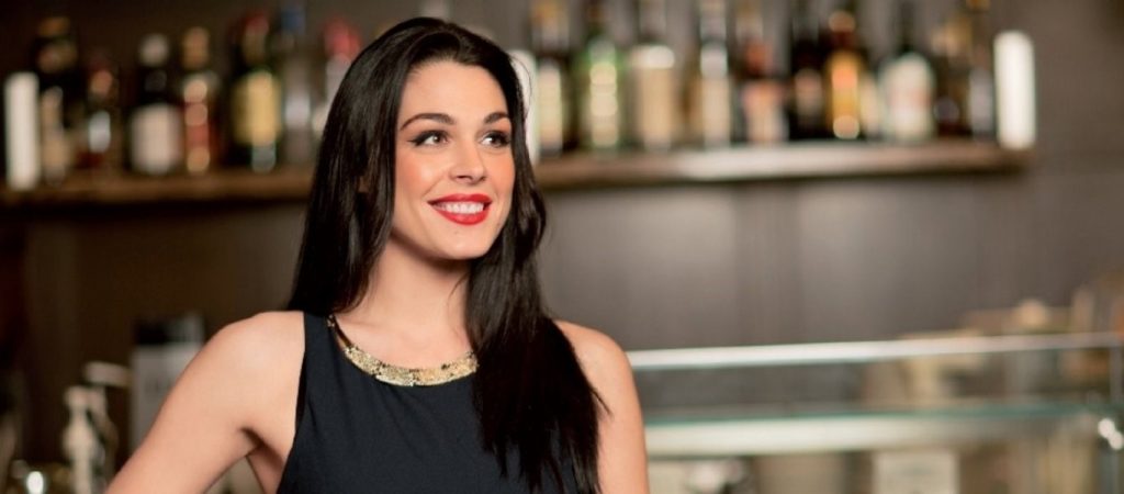 Η Ι.Τριανταφυλλίδου κάνει pole dancing και εμείς μένουμε το «στόμα ανοιχτό» (φώτο)