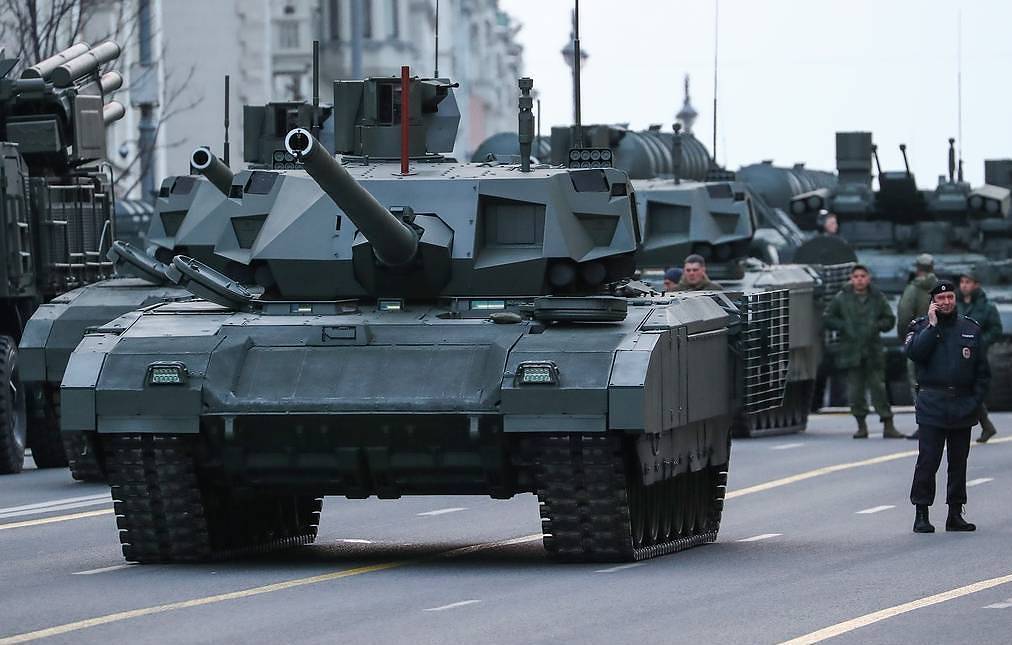 Ο ρωσικός στρατός θα παραλάβει μέσα στο 2021 τα πρώτα T-14 Armata  – Θα είναι πλήρως εξαγώγιμα (βίντεο)