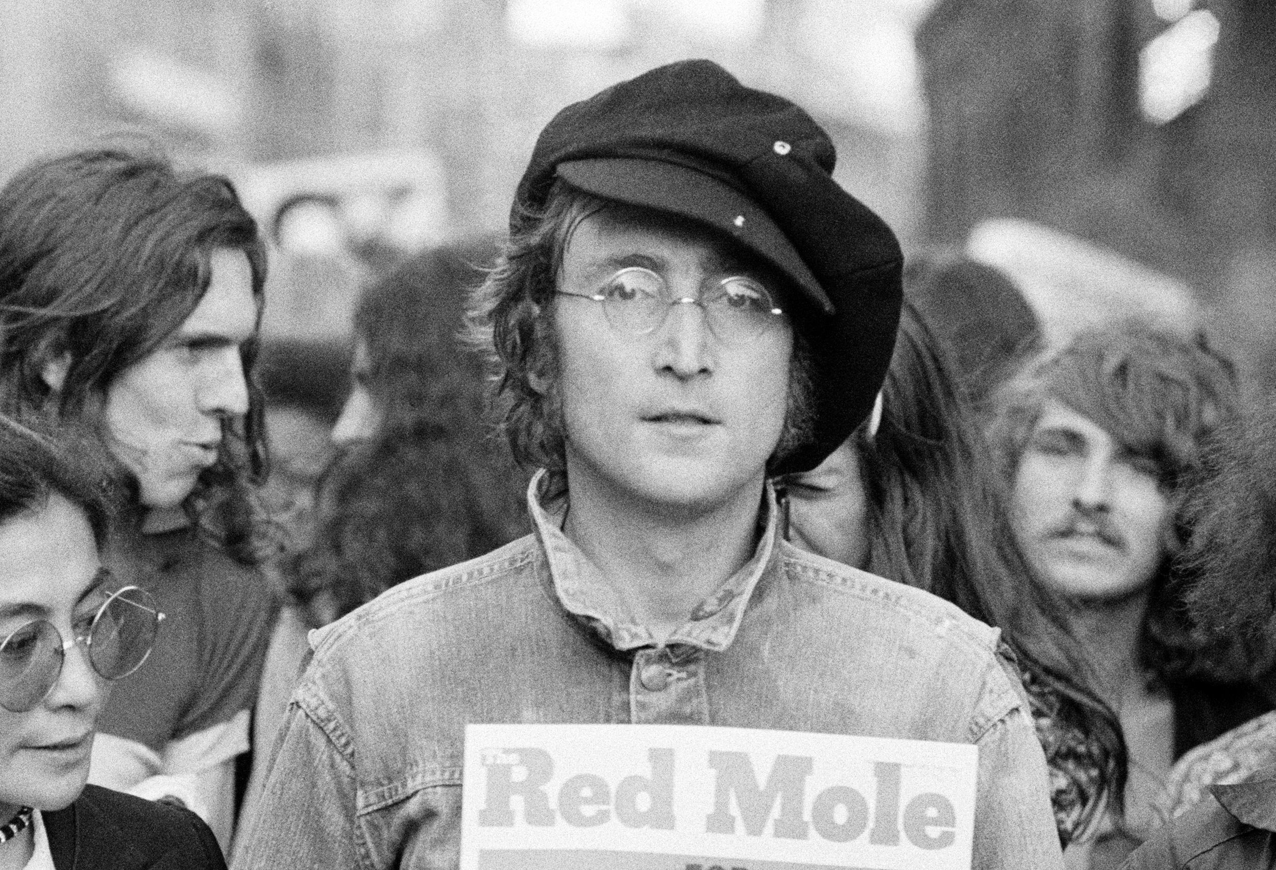 John Lennon: Συμπληρώνονται σήμερα 40 χρόνια από τον θάνατό του (βίντεο-φωτο)