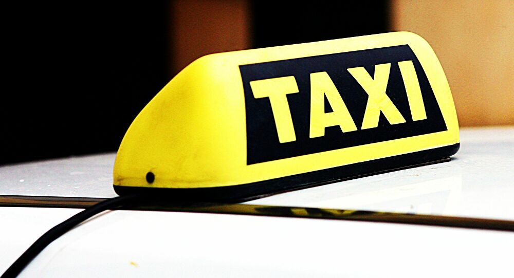 Βόλος: Άνδρας κάλεσε ταξί για να του κάνει τα ψώνια και ζήτησε προφυλακτικά – σοκολάτα και σουβλάκια