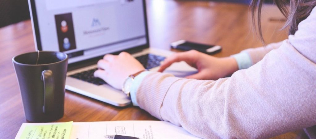 Γερμανία: Τηλεργασία μάλλον και τους επόμενους μήνες για εκατομμύρια εργαζόμενους