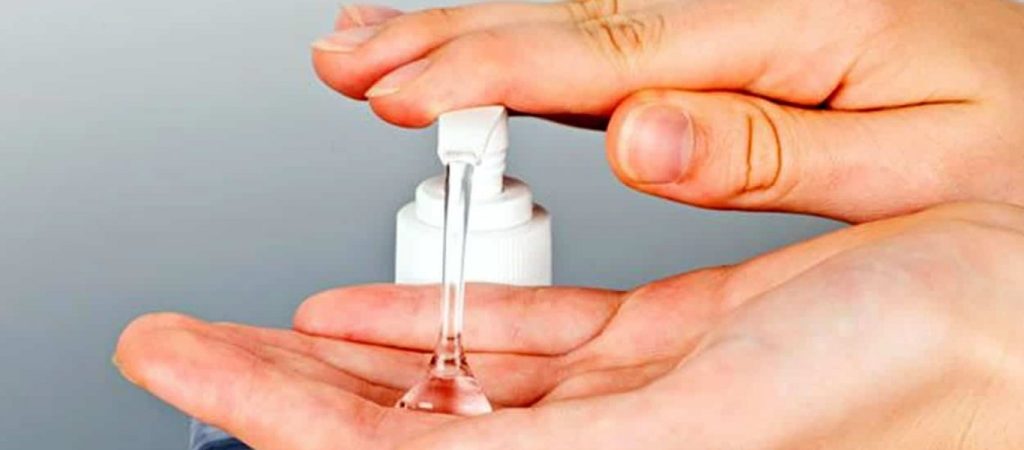 Αντισηπτικό: Τι πρέπει να προσέχετε κάθε φορά που βάζετε