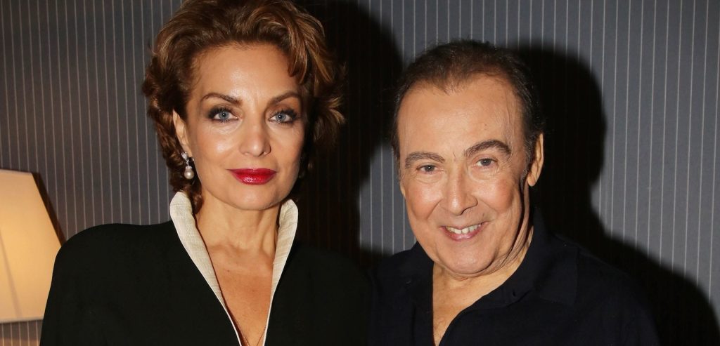 Διαψεύδει η Α.Γκερέκου: «Ο Τόλης είναι καλά στην υγεία του» (φωτό)