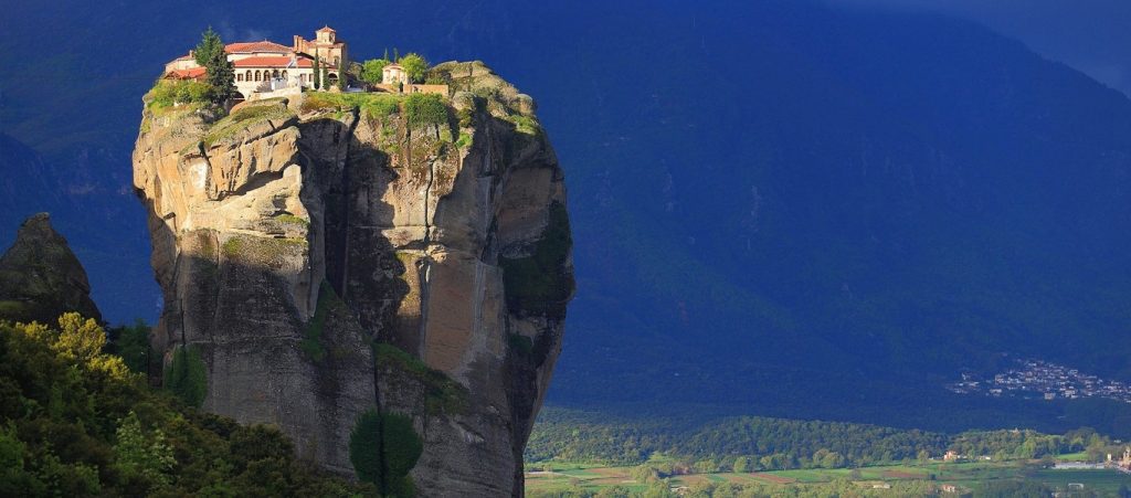 Η μοναδική ιστορία που «κρύβεται» πίσω από τα Μετέωρα