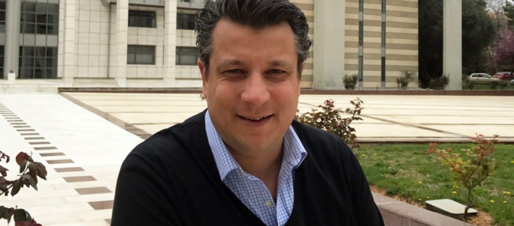 Μ.Δερμιτζάκης: «Μέσα στην βδομάδα θα πέσουμε σε τριψήφια νούμερα κρουσμάτων – Να ανοίξουν όλα τα καταστήματα»
