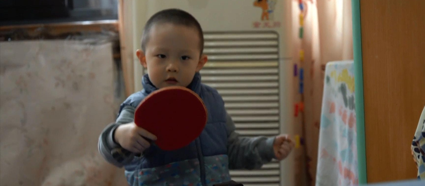 Πρωταθλητής από… κούνια – Ο 3χρονος που θα απασχολήσει στο μέλλον τον κόσμο του πινγκ πονγκ (βίντεο)