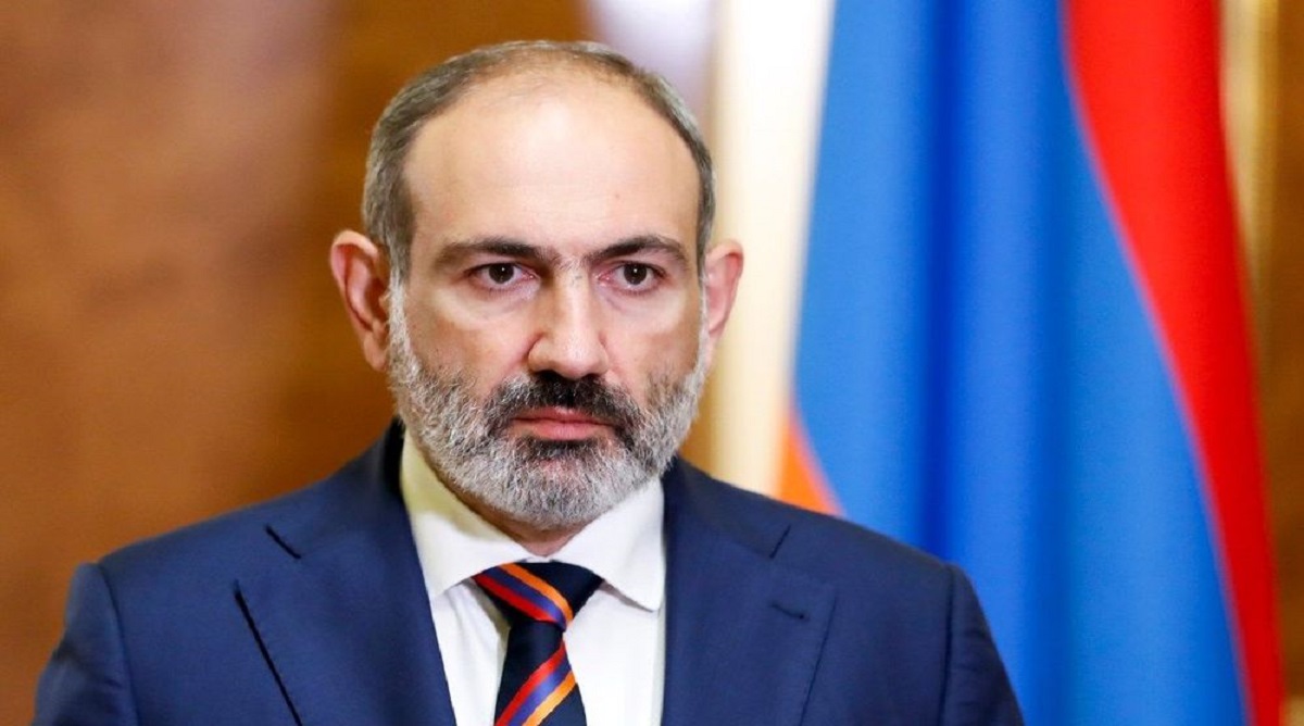 Αρμενία: Διαδηλωτές επιχείρησαν να εισβάλουν στο γραφείο του πρωθυπουργού Νικόλ Πασινιάν (βίντεο)