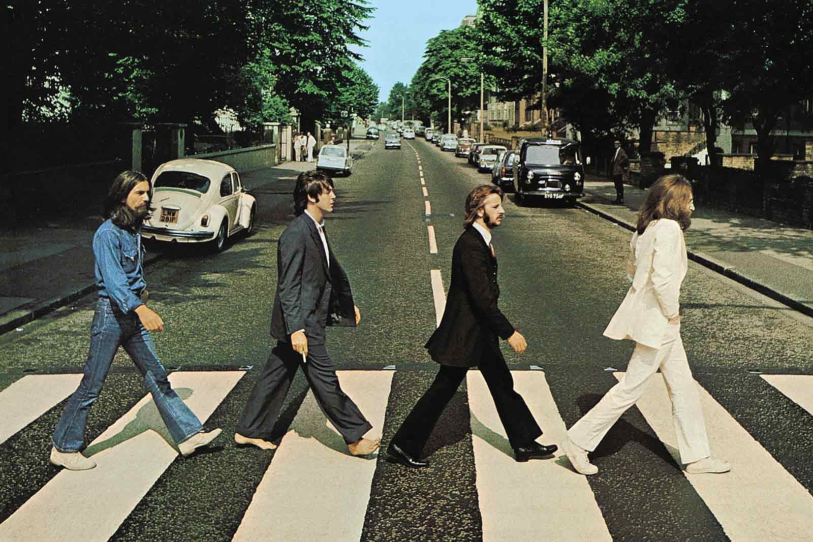 «Abbey Road»: Η ιστορία πίσω από τη δημιουργία του πιο θρυλικού εξώφυλλου άλμπουμ των Beatles (βίντεο)