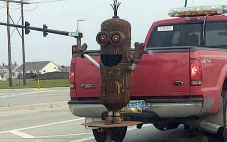 Εικόνες με τα πιο… παράξενα των δρόμων