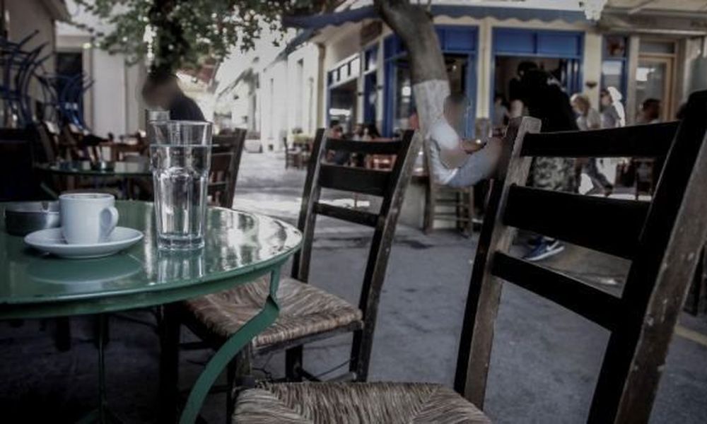 Η Αστυνομία «χτύπησε» το συνωστισμό σε χωριό της Φθιώτιδας – Επέβαλε πρόστιμο 5.000 ευρώ σε καφενείο
