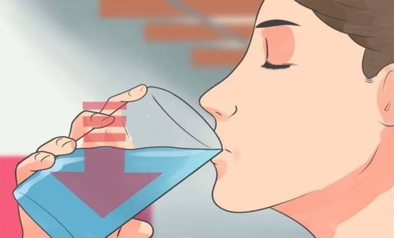 Πιείτε αυτό πριν πάτε για ύπνο και θα «αφαιρέστε» όσα έχετε φάει κατά τη διάρκεια της ημέρας