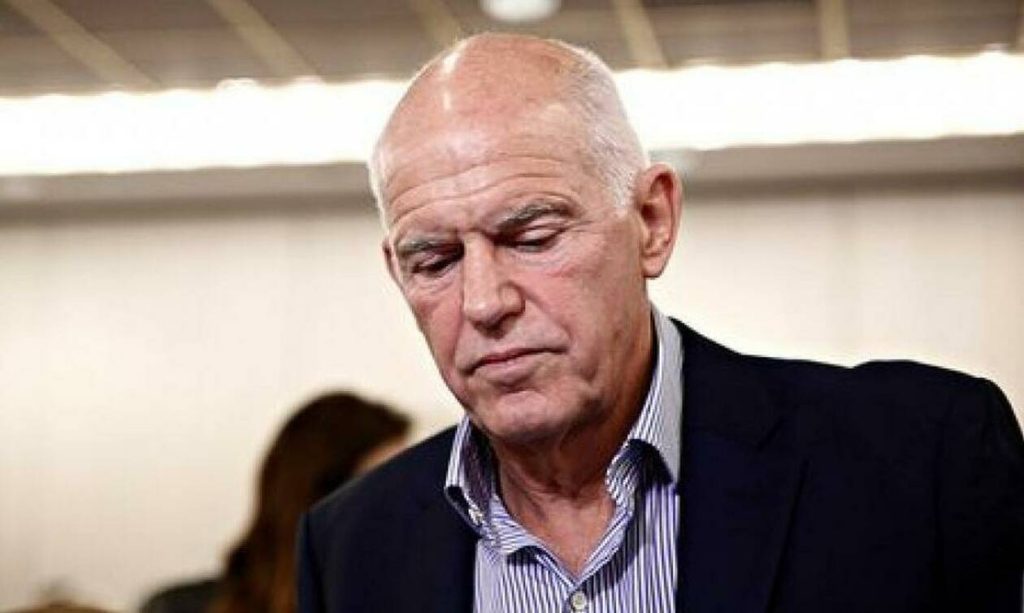 Ο Γιώργος Παπανδρέου αποθεώθηκε από τους βουλευτές της ΝΔ και δεν το περίμενε ούτε ο ίδιος