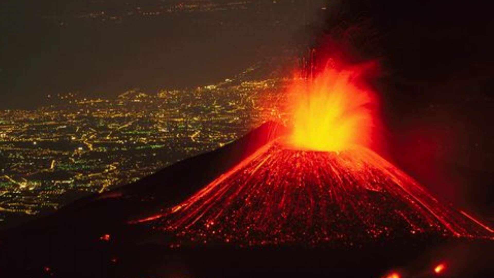Ιταλία: Εξερράγη ξανά το ηφαίστειο της Αίτνας  – Σκόρπισε τεράστια τέφρα στον ουρανό (βίντεο)