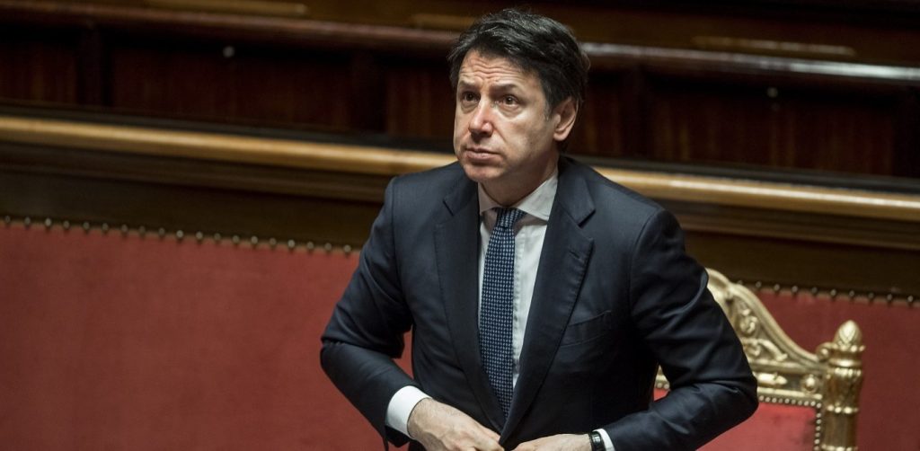 Τζουζέπε Κόντε: «Χρειάζονται νέοι περιορισμοί για να αποφύγουμε με κάθε κόστος ένα τρίτο κύμα κορωνοϊού»