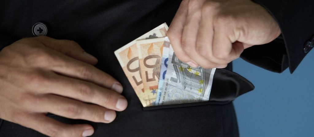 Δικηγόροι: Καλούν ΟΑΕΔ & ΕΦΚΑ να τους πουν που βρίσκονται 116 εκατ. ευρώ από τις εισφορές τους