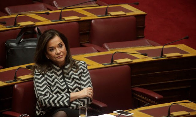 Η Ντόρα υπερασπίζεται τον αδελφό της: «Τι να κάνουμε, να τον κρεμάσουμε;»