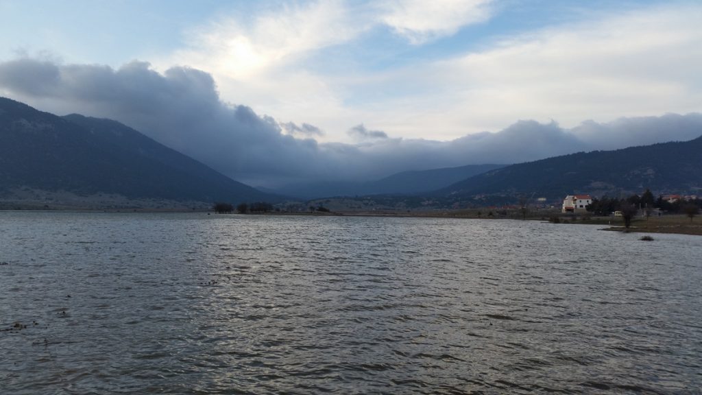 Σπάνιο φαινόμενο: Η λίμνη της Ελλάδας που εμφανίζεται και εξαφανίζεται (φωτο)