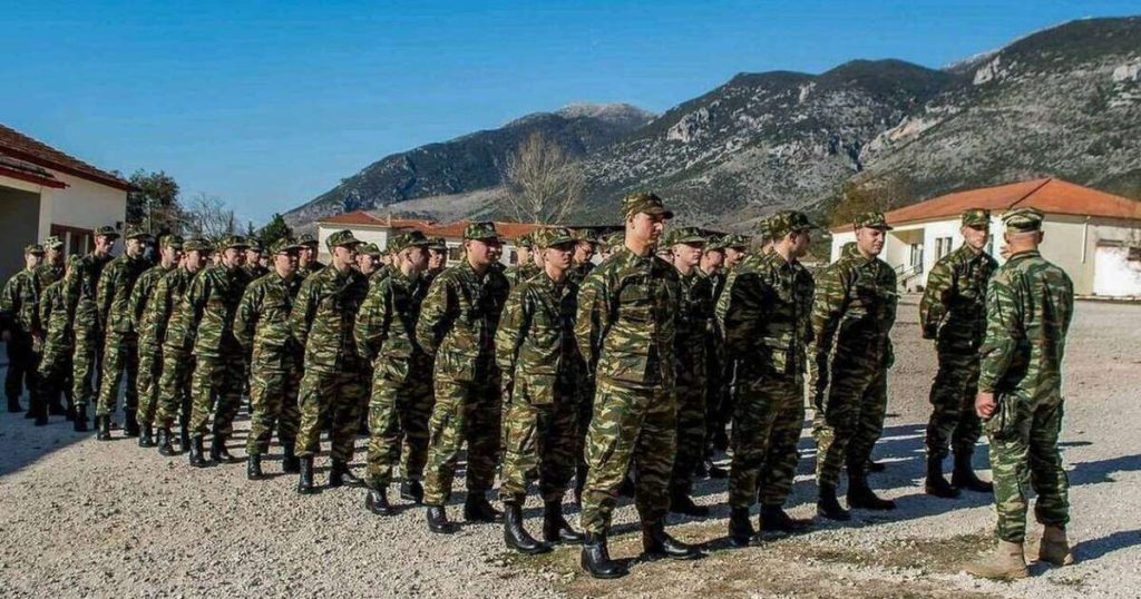 ΓΕΣ: Ανακατάταξη οπλιτών στο στρατό ξηράς