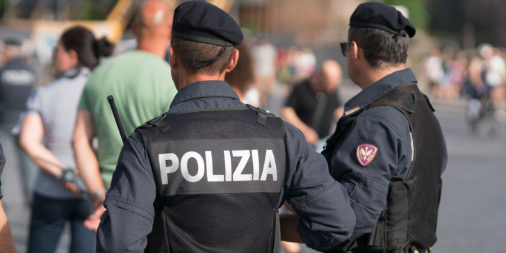 Ιταλία: Ζευγάρι βρέθηκε τεμαχισμένο μέσα σε βαλίτσες – Ήταν τυλιγμένο με σελοφάν και νάιλον σακούλες