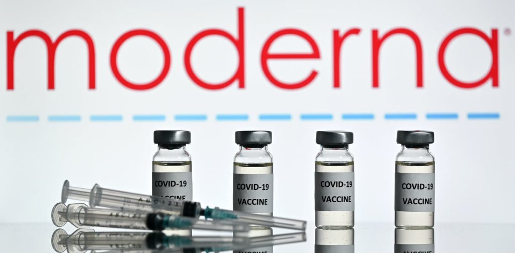 FDA: Αυτές είναι οι πιο συχνές παρενέργειες του εμβολίου κατά του κορωνοϊού της Moderna