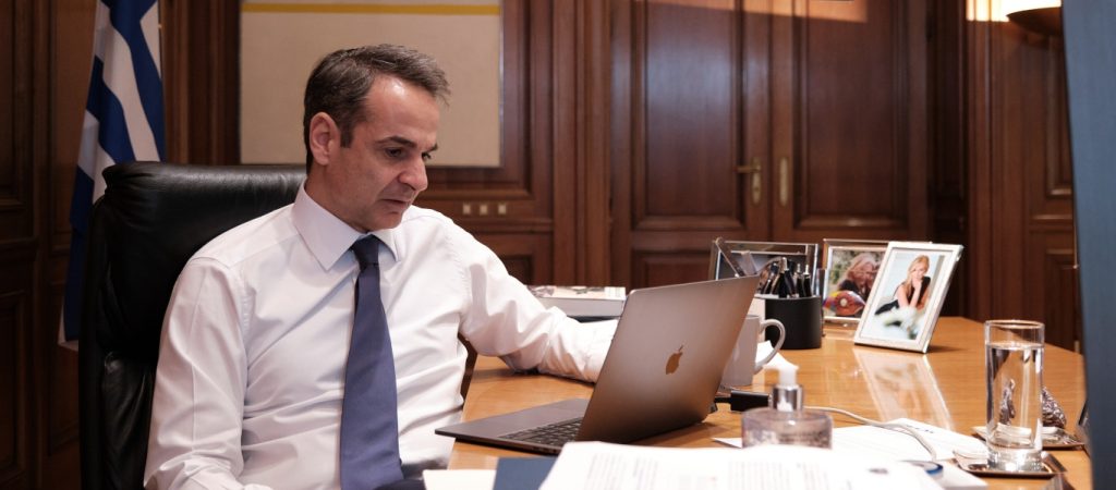 Σύσκεψη την Παρασκευή (18/12) υπό τον πρωθυπουργό για την υλοποίηση του σχεδίου για τον εμβολιασμό