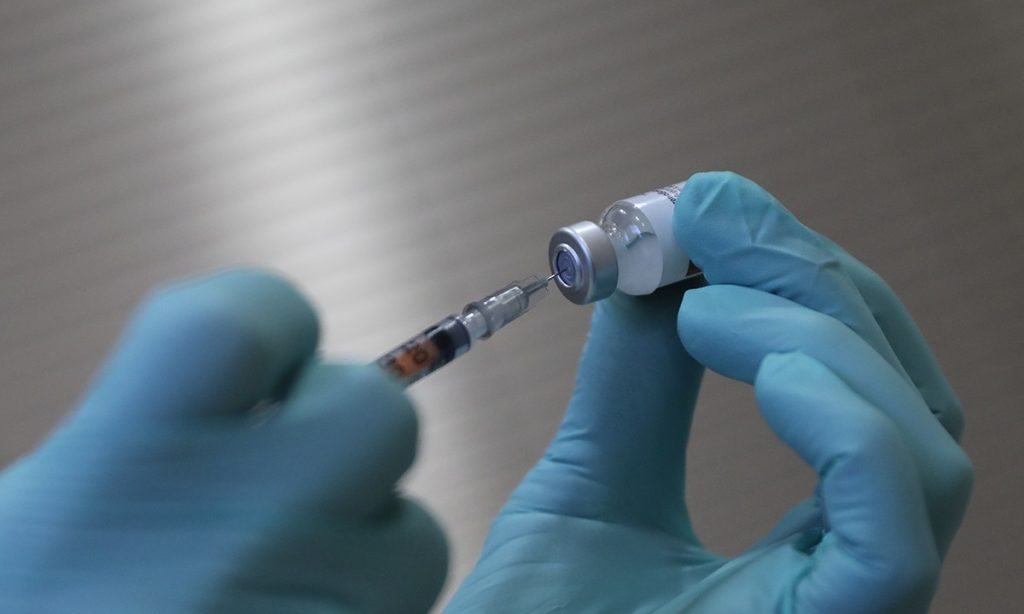 Στη Θεσσαλονίκη τα πρώτα ψυγεία που θα αποθηκευτούν και θα συντηρηθούν τα εμβόλια για τον κορωνοϊό