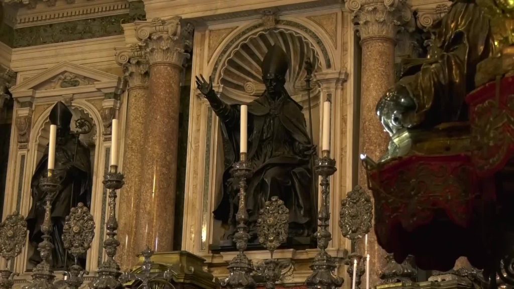 Το 2020 δεν έφυγε: Κακός οιωνός για τη Νάπολη – Το αίμα του Αγίου Τζενάρο δεν υγροποιήθηκε μετά από 40 χρόνια (βίντεο)