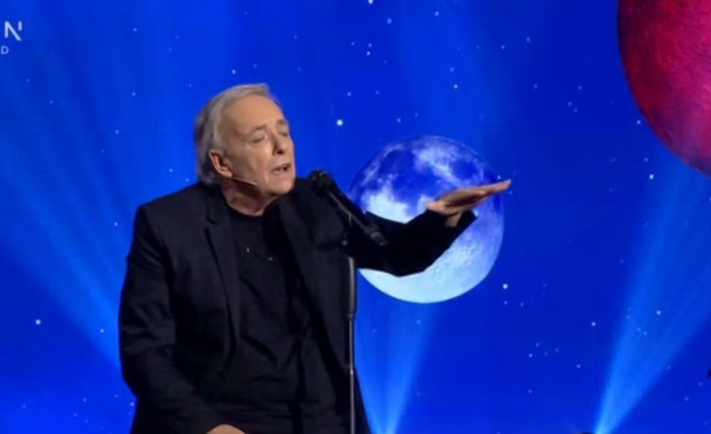 J2US – Συγκινήθηκε ο Α.Μικρούτσικος με τη Σ.Βόσσου: «Ρε δεν πας στο διά…» (βίντεο)