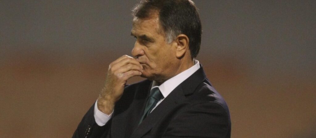 Ν.Μπάγεβιτς: «Με λάτρεψαν οι οπαδοί της ΑΕΚ ως παίκτη – Έπρεπε να τους δικαιώσω ως προπονητής»