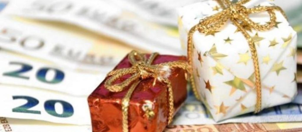 Δώρο Χριστουγέννων 2020: Τι πρέπει να κάνει ο εργαζόμενος αν δεν του καταβληθεί