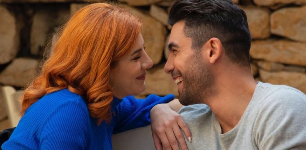 Δεν πείθουν: Το ερωτικό τραγούδι που αφιέρωσε ο Π.Βασιλάκος στη Νικολέττα (βίντεο)