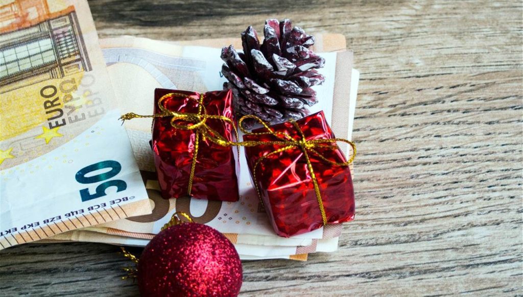 Αυτή είναι η ιστορία που «κρύβεται» πίσω από το δώρο Χριστουγέννων