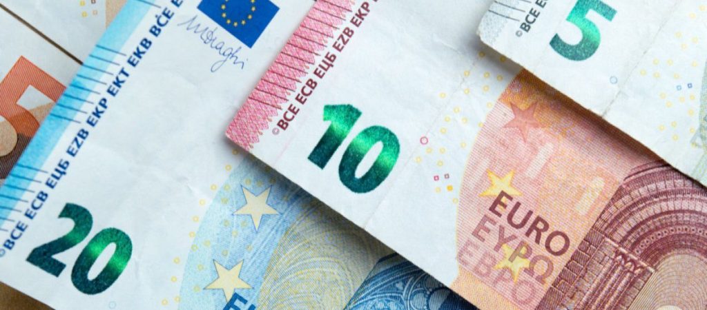 ΟΠΕΚΑ: Στις 31 Δεκεμβρίου η καταβολή της 6ης δόσης του Α21 – Τα υπόλοιπα επιδόματα που καταβάλλονται την ίδια ημέρα