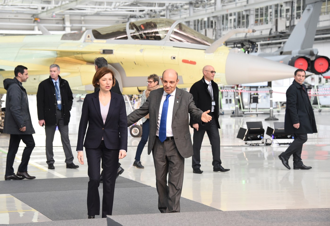 Καθυστέρηση στην  υπογραφή της σύμβασης για τα Rafale – Δεν έρχεται στην Ελλάδα η Γαλλίδα υπουργός Άμυνας Φλοράνς Παρλί