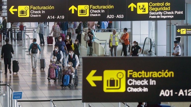 Ο Παναμάς απαγόρευσε την είσοδο στους ταξιδιώτες από το Ηνωμένο Βασίλειο και τη Νότια Αφρική