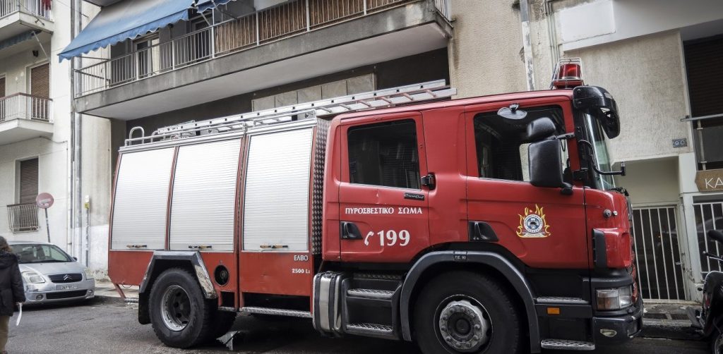 Πατήσια: Έκρηξη σε διαμέρισμα επί της Λιοσίων – Τραυματίστηκαν μάνα και κόρη (upd)