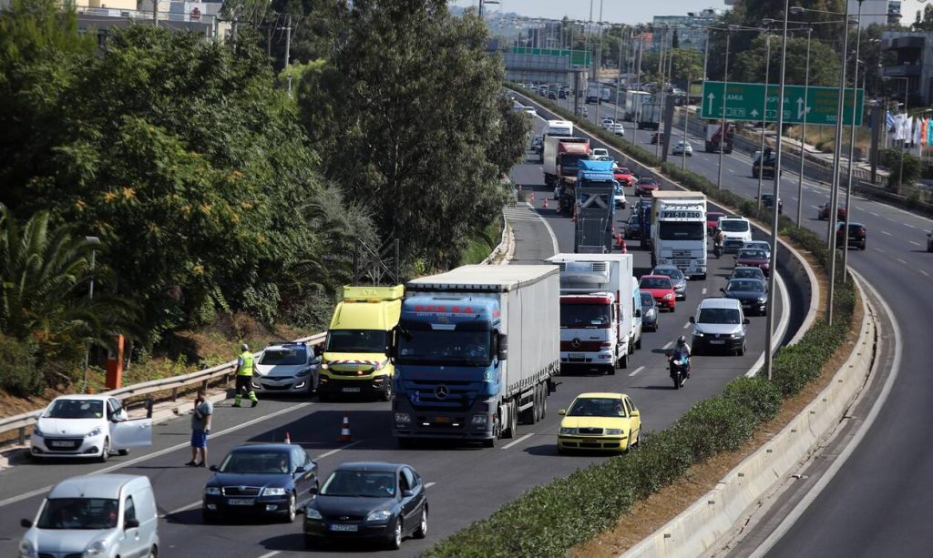 Τροχαίο ατύχημα με έναν τραυματία στον Κηφισό – Στο «κόκκινο» η κίνηση (χάρτης)