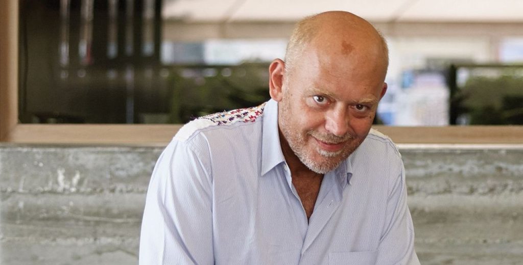 Σ.Παρλιάρος: «Κρυβόμουν στις τουαλέτες όταν έβλεπα την αστυνομία – Φοβόμουν μη με συλλάβουν για χρέη» (βίντεο)