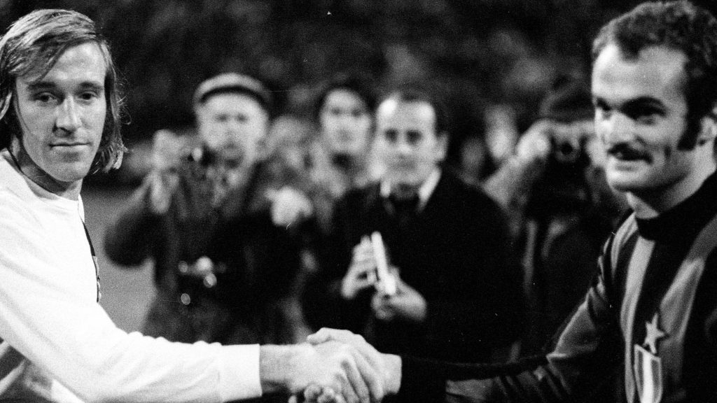 Όταν ένα κουτάκι αναψυκτικού κατάφερε να αλλάξει το αποτέλεσμα ενός αγώνα (βίντεο)