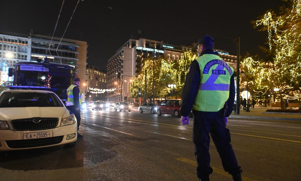 Χριστουγεννιάτικες εισβολές από τις δυνάμεις ασφαλείας σε σπίτια – Συλλήψεις αυτόφωρα  και εξοντωτικά πρόστιμα!