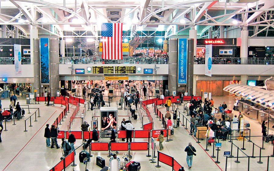 ΗΠΑ: Με αρνητικό τεστ για τον νέο κορωνοϊό όλοι οι επιβάτες πτήσεων από τη Βρετανία