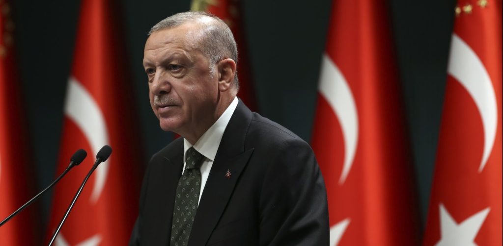 Ρ.Τ.Ερντογάν: «H Τουρκία θα εφαρμόσει δομικές μεταρρυθμίσεις για να σπάσει το οικονομικό ”τρίγωνο του διαβόλου”»