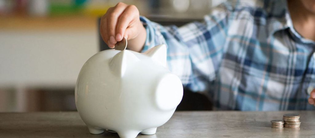 Με αυτόν τον τρόπο θα βάλεις στην άκρη σχεδόν 1.000 ευρώ σε ένα χρόνο (φώτο)