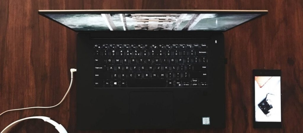 Ήρθαν οι πράκτορες-λάπτοπ! (Βίντεο)