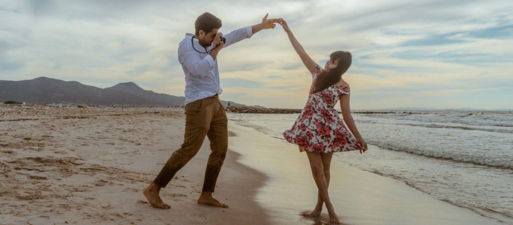 Γυναίκες προσοχή: Αυτά είναι τα χαρακτηριστικά που κοιτάζει ένας άνδρας σύμφωνα με το ζώδιό του!