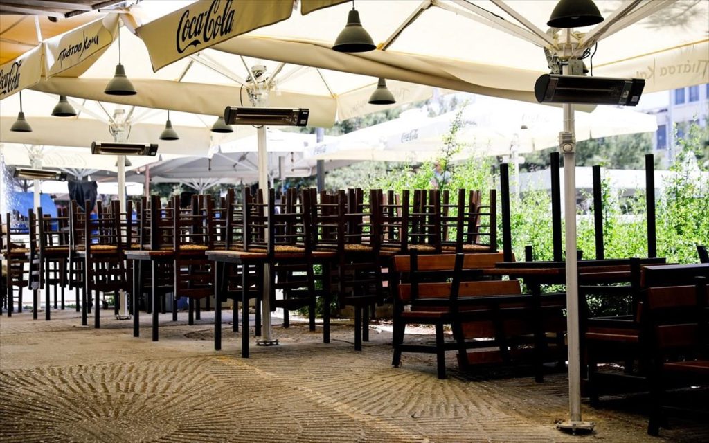 «Καληνύχτα σας»: Τον Φεβρουάριο θα συζητηθεί το άνοιγμα της εστίασης – Με δύο άτομα ανά τραπέζι